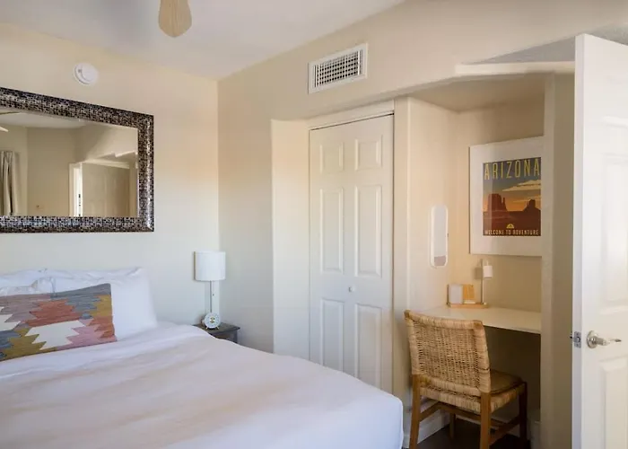 Sanctuary Escape With Heated Pools & Views Holiday home Tucson