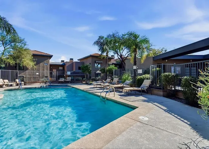 Holiday home Sanctuary Escape With Heated Pools & Views