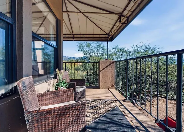 Sanctuary Escape With Heated Pools & Views *