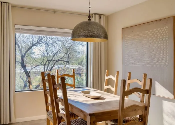Holiday home Sanctuary Escape With Heated Pools & Views *
