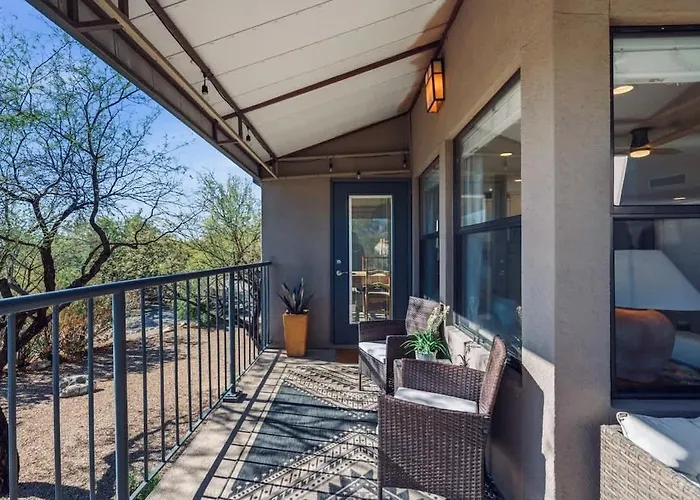 Sanctuary Escape With Heated Pools & Views Holiday home