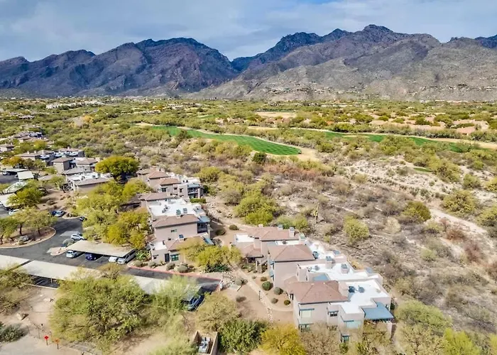 Sanctuary Escape With Heated Pools & Views * Tucson