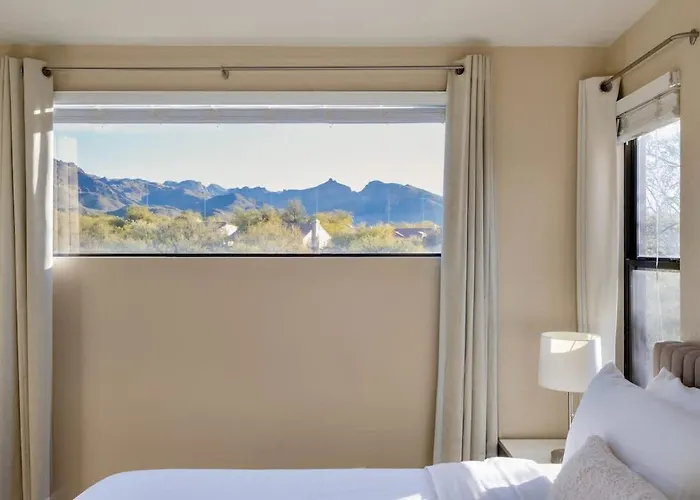 Holiday home Sanctuary Escape With Heated Pools & Views